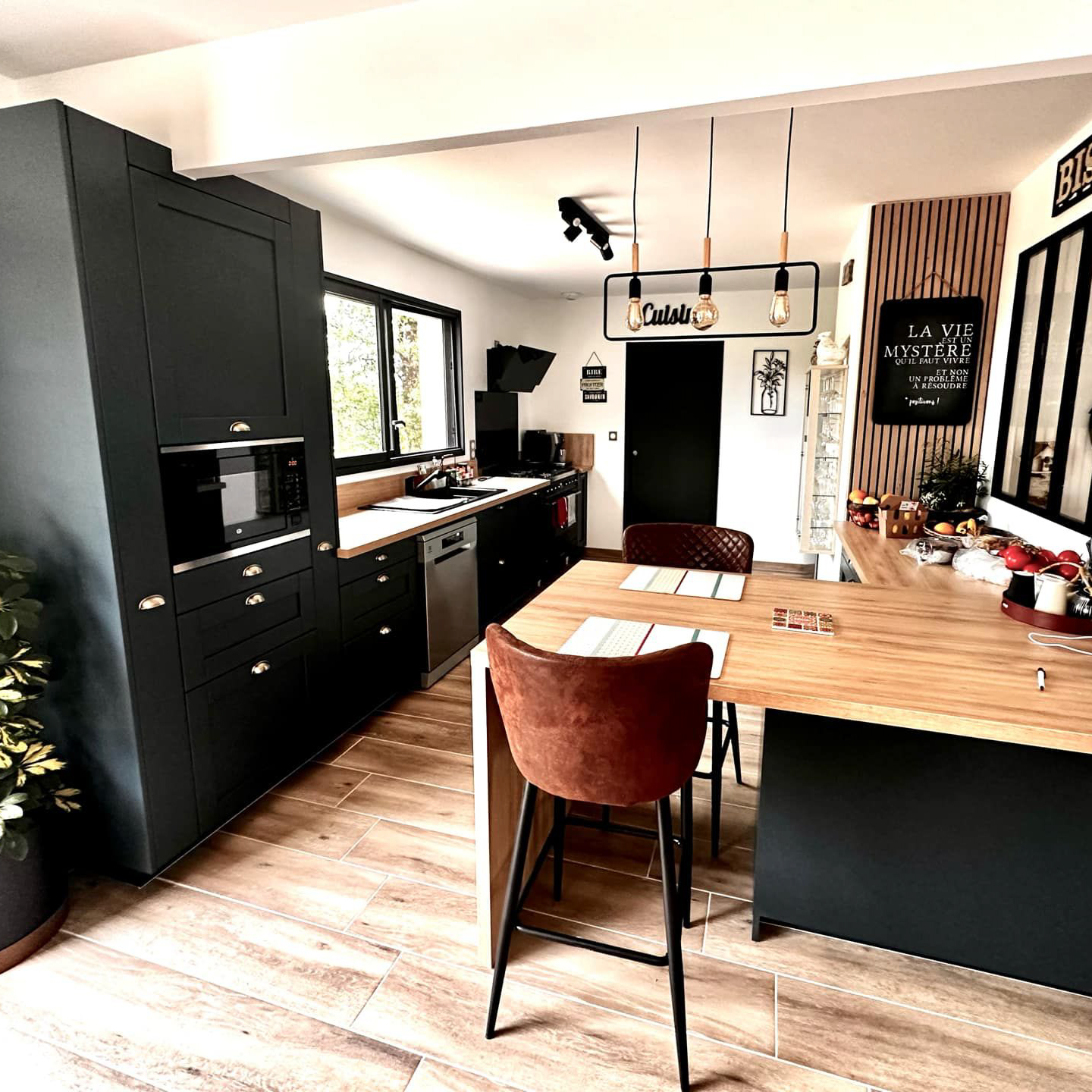 CUISINES-01 Création cuisine sur mesure, VMG bois cuisiniste gironde, vmg bois cuisiniste nouvelle aquitaine, vmg bois cuisiniste Sauveterre de guyenne, vmg spécialiste en cuisines,