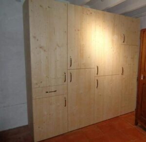 Réalisation bureau sur mesure, réalisation bureau artisanle sur mesure Bordeaux, Portail Bordeaux, fabrication et pose portail alu et pvc bordeaux, pose et fabrication artisanale portail gironde, Aménagement extérieur, terrasse bordeaux, carport Bordeaux, carport artisanle Gironde, appenti Bordeaux, appenti Gironde, Porte sur mesure, porte artisanale, rénovation porte bois, rénovation porte ancienne, ébénisterie porte, Volets bois, volets artisanal, volets sur mesure, volets Bordeaux, volets fabrication artisanles, volets sur-mesure, volets sur mesure bordeaux, volets sur mesure Gironde, volets sur mesure Sauveterre de Guyenne, Rénovation cuisine traditionnelle, cuisine traditionnelle bois, rénovation cuisine vmg bois, vmg bois expert en cuisine, vmg bois pose de cuisine traditionnelle et moderne en girond,e nouvelle aquitaine, vmg bois expert en cuisine, vmg bois conseiller en cuisine, cuisine sur mesure, cuisines sur mesure, cuisine bordeaux, cuisine nouvelle aquitaine, cuisine gironde,Cuisine moderne et élégante en Gironde, mettant en valeur des matériaux nobles comme le bois et la pierre. Les lignes épurées et le design contemporain se marient harmonieusement avec des touches rustiques, créant un espace à la fois chaleureux et fonctionnel. Éclairée par une lumière naturelle abondante, cette cuisine offre un cadre convivial pour des moments culinaires partagés, robinetterie cuisine, hotte aspirante, VMG bois votre artisan menuisier en gironde, vmg bois artisan Bordeaux, artisan menuisier Bordeaux, artisan menuisier Sauveterre de guyenne, artisan menuisier nouvelle aquitaine, artisan mensuisier, ébénisterie artisanale Gironde, ébénisterie artisanale Bordeaux, ébénisterie artisanale, Entre-deux-mers, artisan bois, artisan alu, artisan pvc, artisan aménagement extérieur et intérieur, terrasse bois, pergola bois, bardage bois, placards sur mesure, escalier bois, dressing bois artisan en gironde, placards sur mesure, escalier bois, dressing bois artisan sur Bordeaux, entreprise de menuiserie sur mesure, création mobilier bois, meuble sur mesure, artisan cuisiniste Bordeaux, artisan cuisiniste Gironde, artisan cuisiniste Nouvelle aquitaine, urgence serrurerie Béziers, ouverture de porte, sécurité après cambriolage, demande devis menuisier, prise de contact serrurier, dressing bois Bordeaux, escalier sur mesure Bordeaux, escalier sur mesure Gironde, escalier sur mesure Sauveterre de guyenne, aménagement intérieur bois, projets menuiseries Bordeaux, projets menuiseries sauveterre de guyenne, aménagement extérieur, améngamenet terrasses bois Bordeaux, aménagement buanderie, aménagement dressing, réalisation bibliothèque, placards bordeaux, placards gironde, placards sauveterre de guyenne